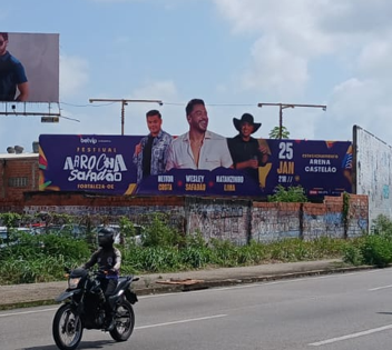 Outdoor Duplo Iluminado - Wesley Safadão